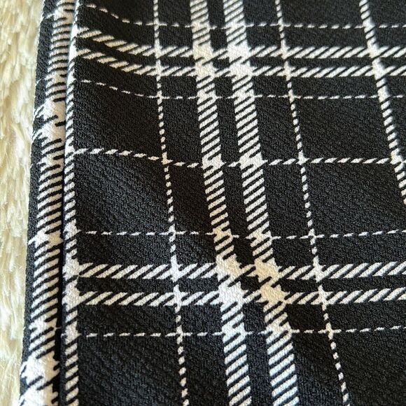 SHEIN mini skirt plaid black and white size small - Picture 10 of 14